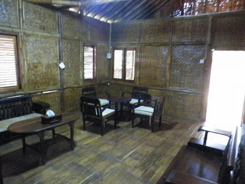 בנדונג Villa Kampung Karuhun Sutan Raja חדר תמונה