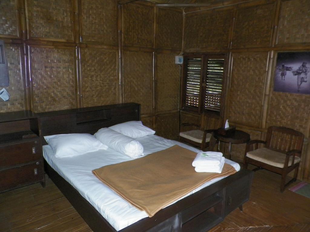 בנדונג Villa Kampung Karuhun Sutan Raja חדר תמונה
